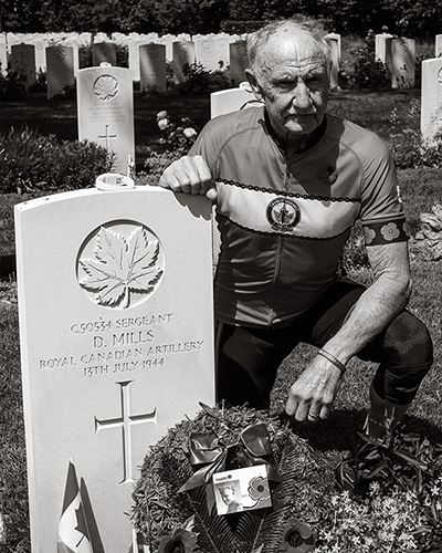 Cemetery_DSC7969_BW